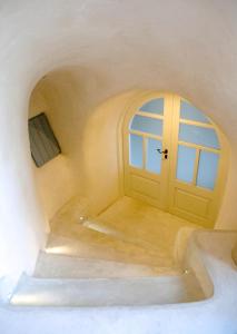 The Palm Tree Residence Santorini Greece