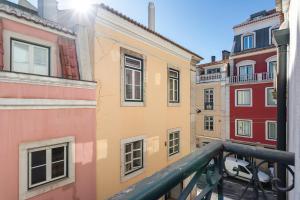 Perfect 1 bed in Chiado with AIRCON