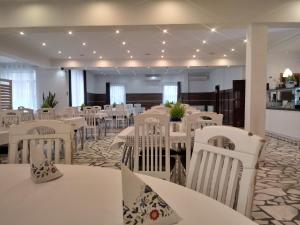 Hotel Miłosz Restauracja Basen dla dzieci Sala Zabaw Siłownia