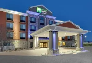 Holiday Inn Express & Suites Mitchell by IHG - Wagner
