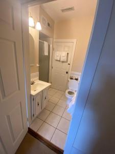 Deluxe Queen Room room in Key Falls Inn
