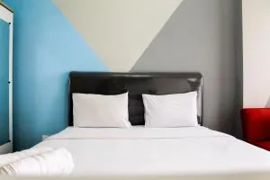 Minimalist and Posh Studio Parkland Avenue Apartment By Travelio - South Tangerang