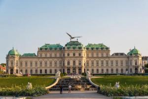 Central 75m² Apartment at Belvedere Palace - Hotel 4 stelle a Vienna