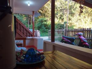 D Angels Inn, Port Barton