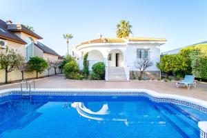 Three-Bedroom House room in Espanatour VILLA CIUDAD QUESADA