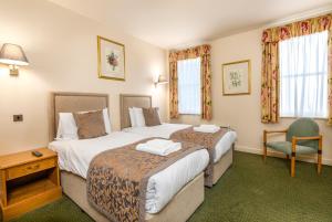 Standard Twin Room room in Swan Revived Hotel