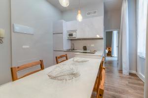 Holidays2Malaga Azucena Old Town