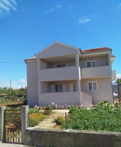 Beautiful apartment Maria, only 50m from the beach