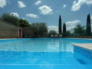 Gîte le MAGNAN, 55 m2, au calme, terrasse, jardin, piscine chauffée, sud Ardèche - Lablachère