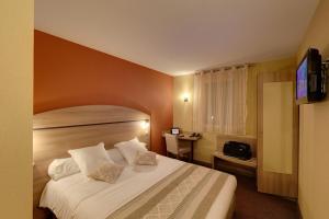 Hotels Les Etoiles Du Forez : photos des chambres