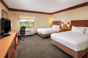 Double Room with Two Double Beds room in La Quinta by Wyndham Atlanta Ballpark/Galleria
