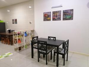A&D Home-stay @Kota Warisan, Sepang (KLIA 15 min)