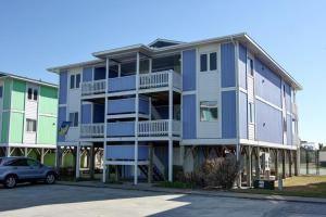 Two-Bedroom House room in Feelin' Beachy-7A