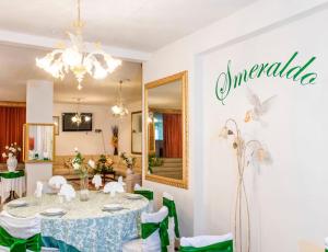 Hotel Smeraldo AFFITTA CAMERE
