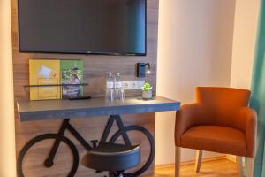 Deluxe Family Room - 2 Bedroom room in JUFA Hotel Erlaufsee