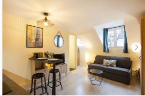 Appartements StTUDIO Champs Elysees : photos des chambres