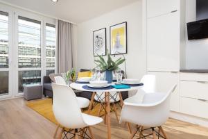 Family City Center Apartments by Renters