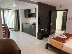 Corporate stays-Suncity