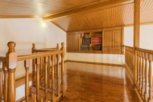 Anassa House