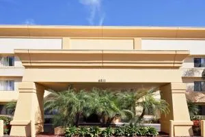 La Quinta by Wyndham Tampa Fairgrounds - Casino - Seffner