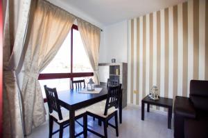 VIP HOLIDAYS Morro Jable Beach & Center 2