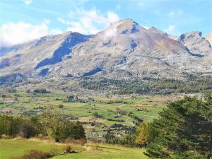 La Crete du Berger by Actisource, La Joue du Loup