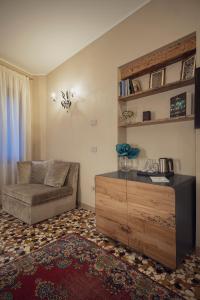 Executive Suite with Canal View