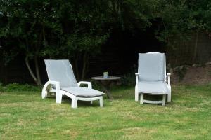 Maisons de vacances Maison avec jardin clos. Animaux acceptes - Wifi - Proche plages de la Trinite sur Mer et Carnac : photos des chambres