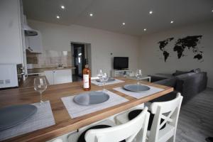 HIGH STREET APARTMAN