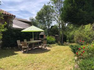 Maisons de vacances Large 100 year old house in lovely walking area : photos des chambres