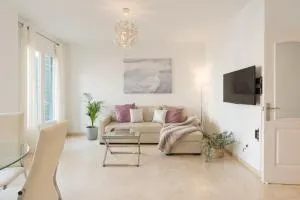 Agua I & seasonal pool by ELE Apartments - Málaga