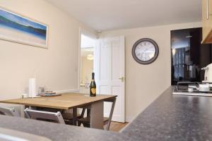 Cottages-Whitby - Marina Side