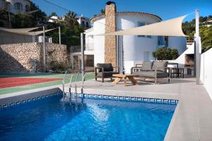 Sara 10 - free WIFI, chill-out, private pool, private tennis court - by Holiday Rentals Villamar