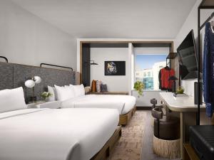 Standard Queen Room with City View room in Yours Truly DC