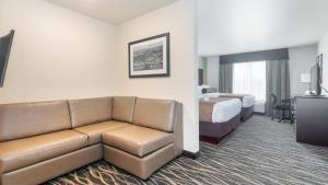 Queen Studio room in Cobblestone Hotel & Suites - Janesville