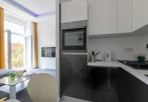 Elenas Rooms & Apartment 