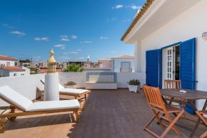 Apartment Castelinho - Pool - Beach - Free Wifi - Air Con