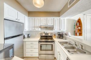 Cloud 9 on the Ocean