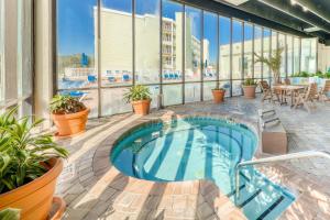 Cloud 9 on the Ocean