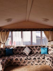 3 Bedroom Sleeps 6 on Coral Beach