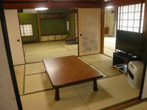 Youth Hostel WANIHAMA-Beach side Lake BIWA