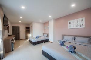 Superior Family Room room in The Moon Night Hotel