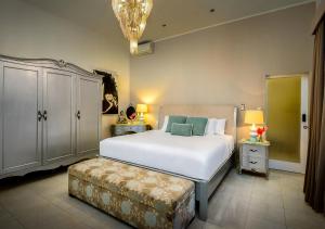 Villa Bloom 4 - 2 King bedrooms , Sleep 4 Pax, private pool, Seminyak