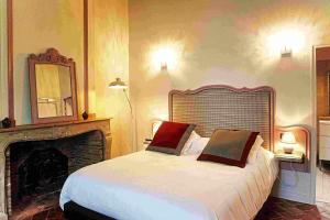 Hotels Le Relais Louis XI : photos des chambres