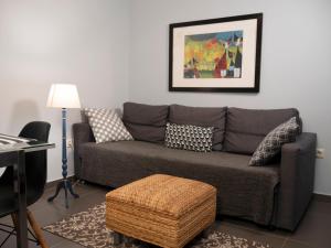 Central Terrace Modern Apartment