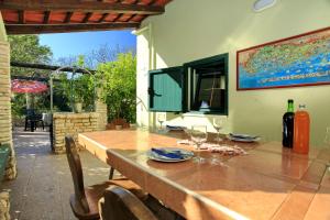 Stone House Oreb`s Cottage