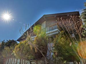 Коттедж Comfortable and charming chalet with open fireplace and free wifi. Montana Швейцария