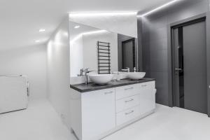 InshiApartments on Hazova str 5