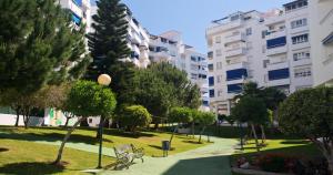 Quality apartment Sleeps 8 Airconditioned Underground parking Ultra fast WiFi