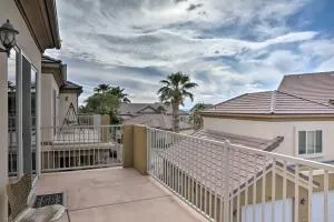 Desert Condo with Pool about 3 Miles to Colorado River! - Griffith